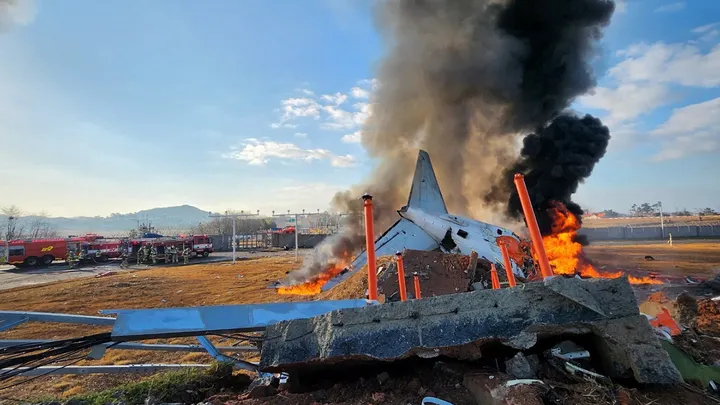 This image has an empty alt attribute; its file name is korea-crash1.webp